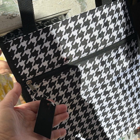 NWT Black and White Houndstooth Tote Bag - Picture 4 of 5